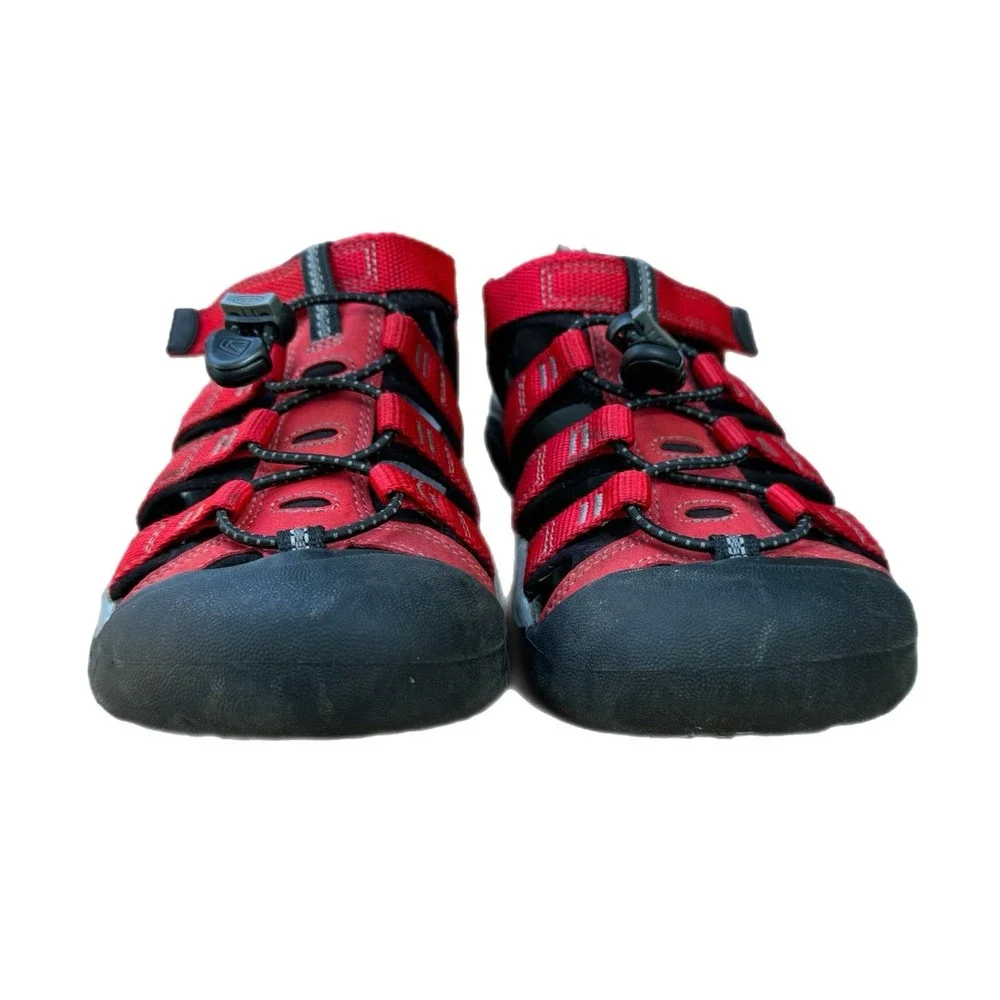 Keen Newport H2 Sandal size 6 Big Kids boy Red gargoyle Hiking Trail Waterproof